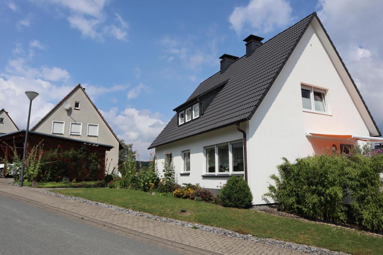 Ferienwohnung Dicke Linde Schmallenberg Exterior photo